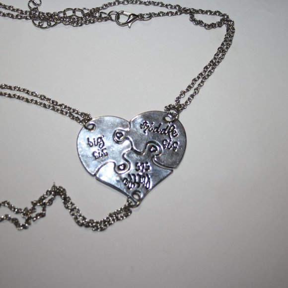 Big, Middle and Lil Sis heart puzzle necklace set (3) - Picture 2 of 5